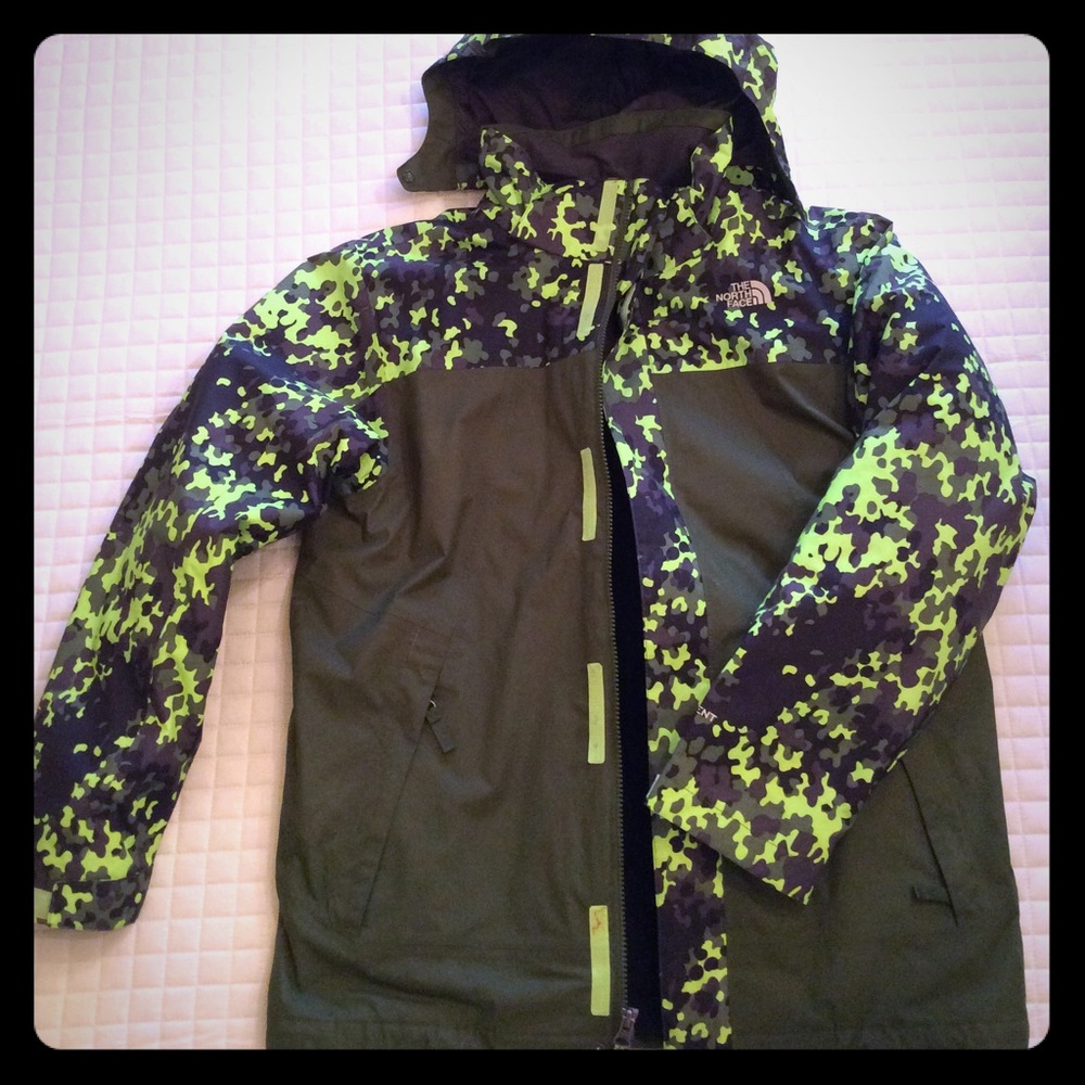 Boys size 18/20 North Face Tri Climate jacket